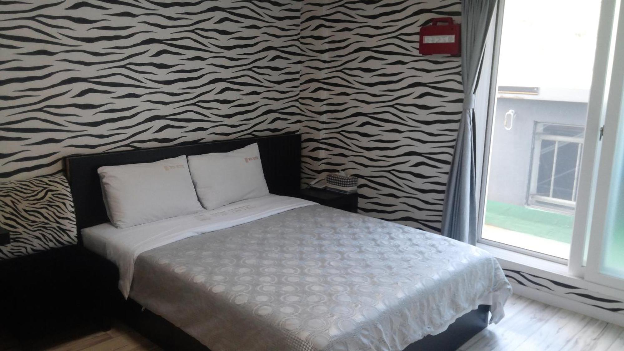 Geoje Win Hotel Екстер'єр фото