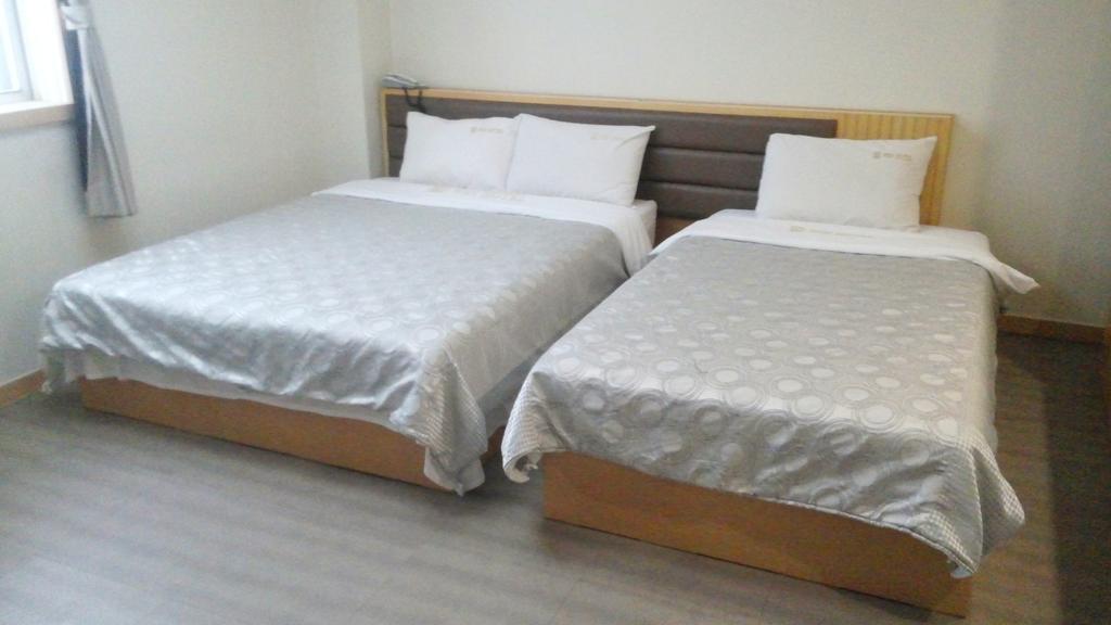 Geoje Win Hotel Номер фото