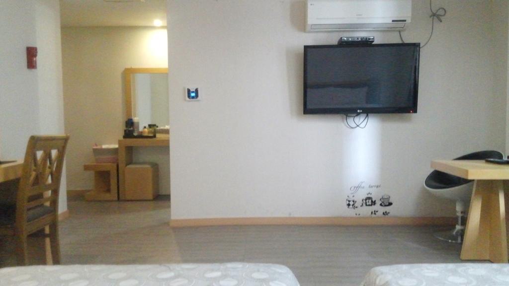 Geoje Win Hotel Номер фото