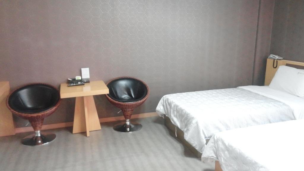 Geoje Win Hotel Номер фото
