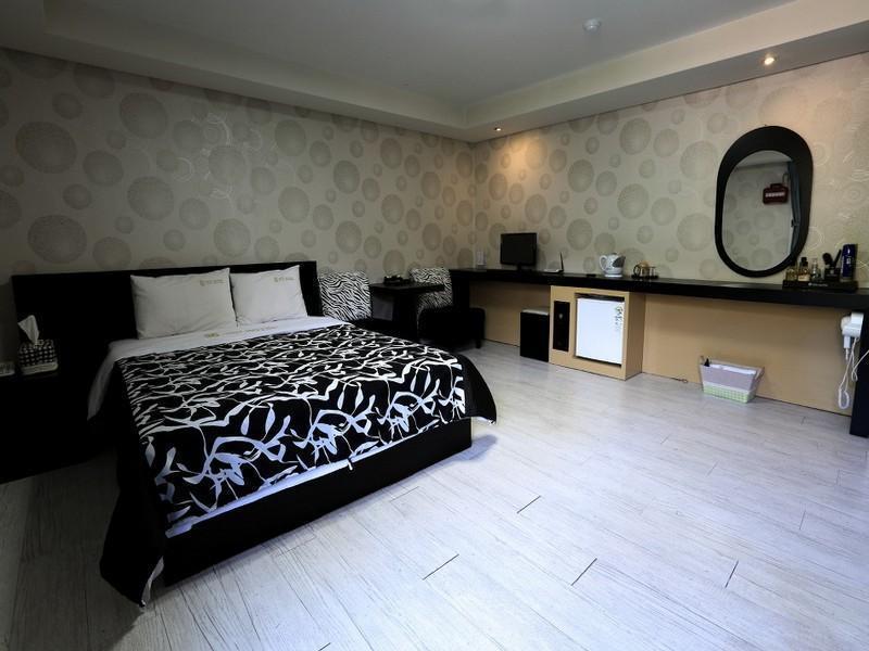 Geoje Win Hotel Екстер'єр фото